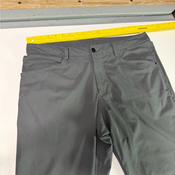 Men’s Lululemon ABC 5-Pocket Pants 36x30/32 Gray straight leg - Picture 4 of 8